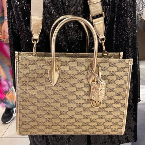 Michael Kors Medium Mirella EW Tote Bag Crossbody Shoulder Handbag NWT - Picture 16 of 16